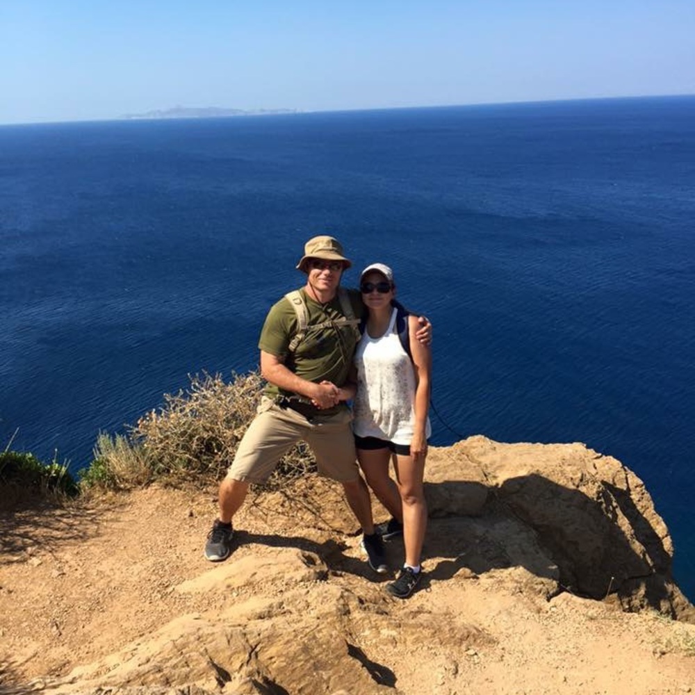 Meet your Posher, Gloria